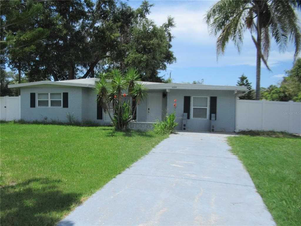 7374 ROYAL PALM DRIVE NEW PORT RICHEY, FL 34652