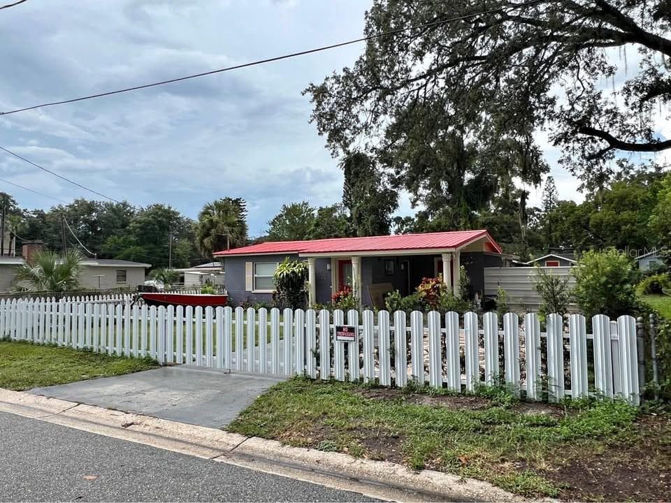 4304 DELEUIL AVENUE TAMPA, FL 33610