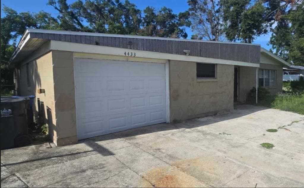4433 BASS STREET TAMPA, FL 33617