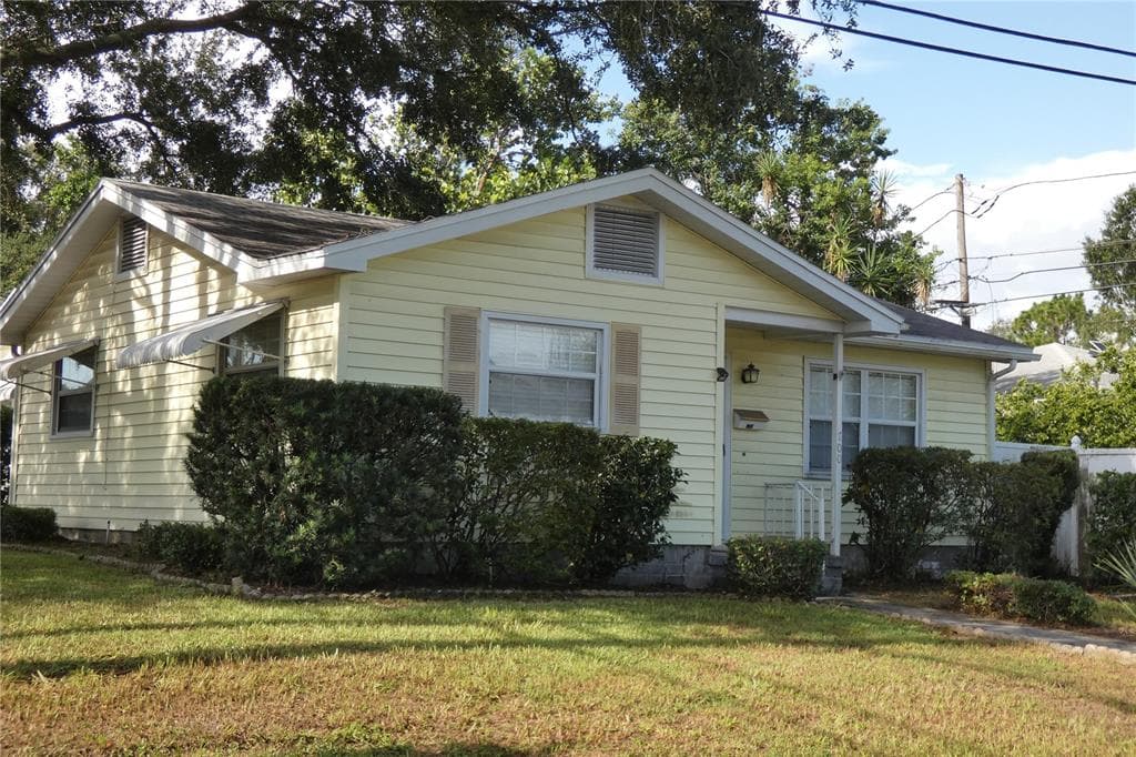 700 31ST AVENUE N ST PETERSBURG, FL 33704