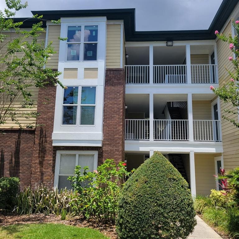 4107 CHATHAM OAK COURT UNIT 306 TAMPA, FL 33624