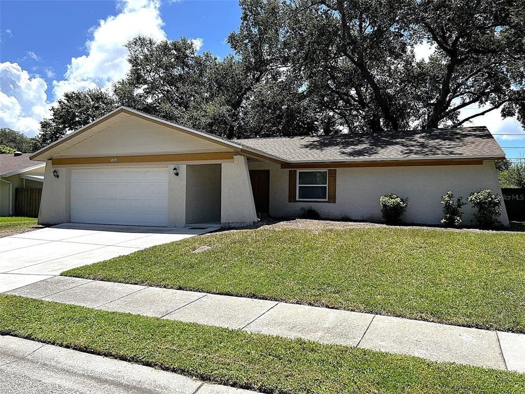 1225 ROSEWOOD STREET LARGO, FL 33770