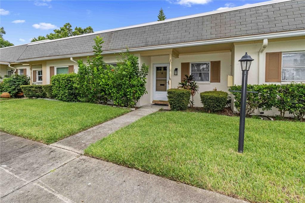 1421 NORMANDY PARK DRIVE UNIT 2 CLEARWATER, FL 33756