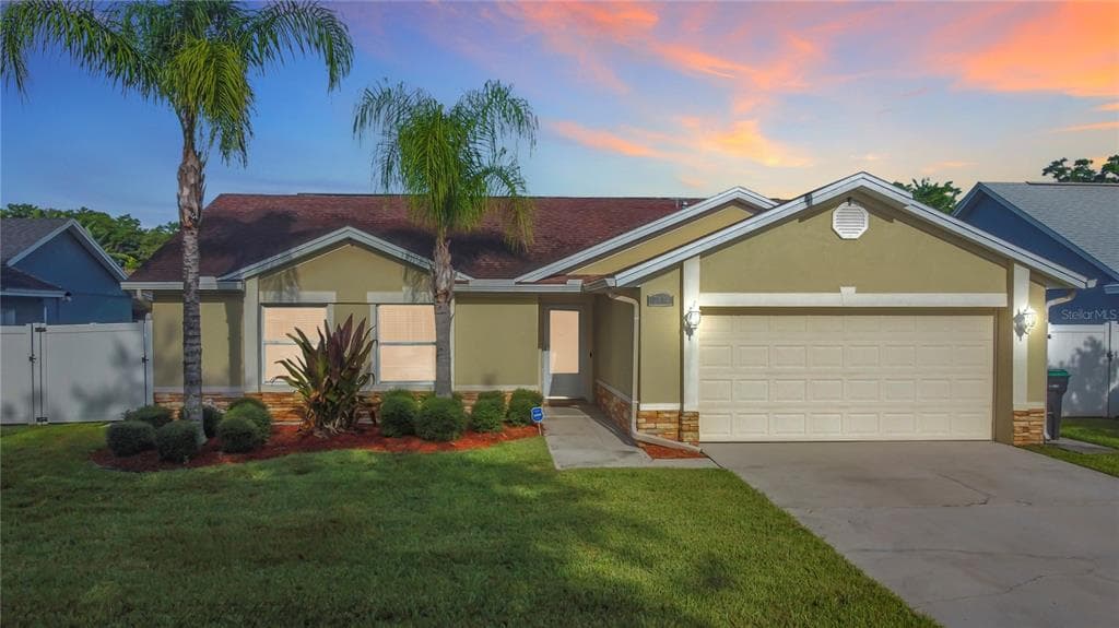 7908 SAPPHIRE LANE ORLANDO, FL 32822