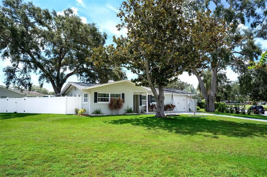 1943 JUNE BELLS DRIVE CLEARWATER, FL 33755