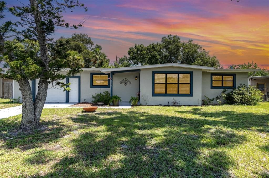 1104 GREENWOOD WAY COCOA, FL 32922