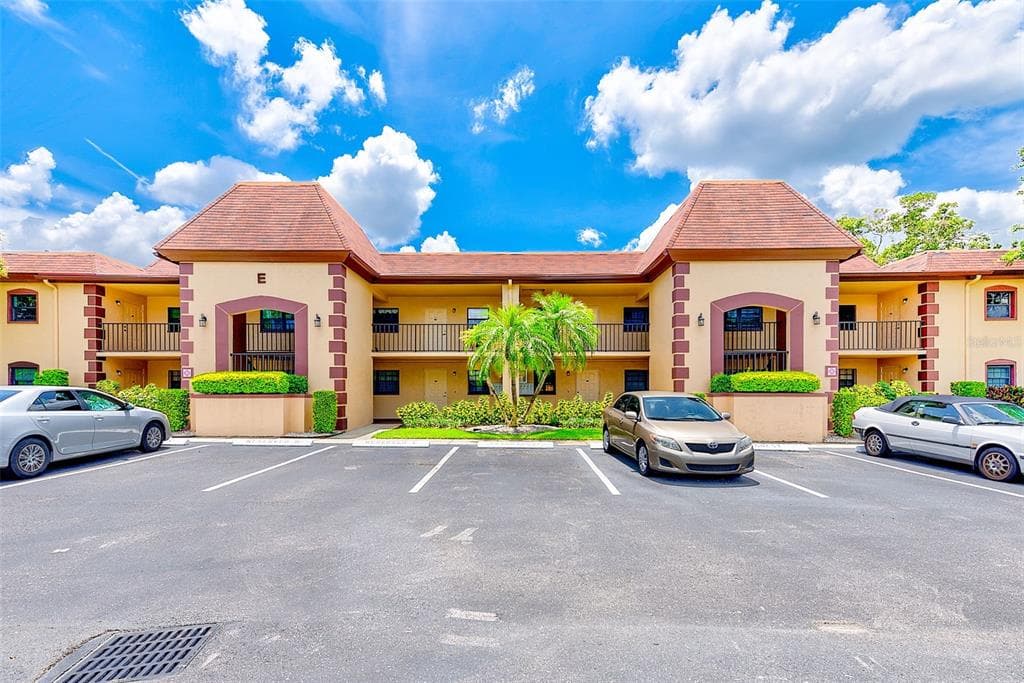 12900 VONN ROAD UNIT E205 LARGO, FL 33774