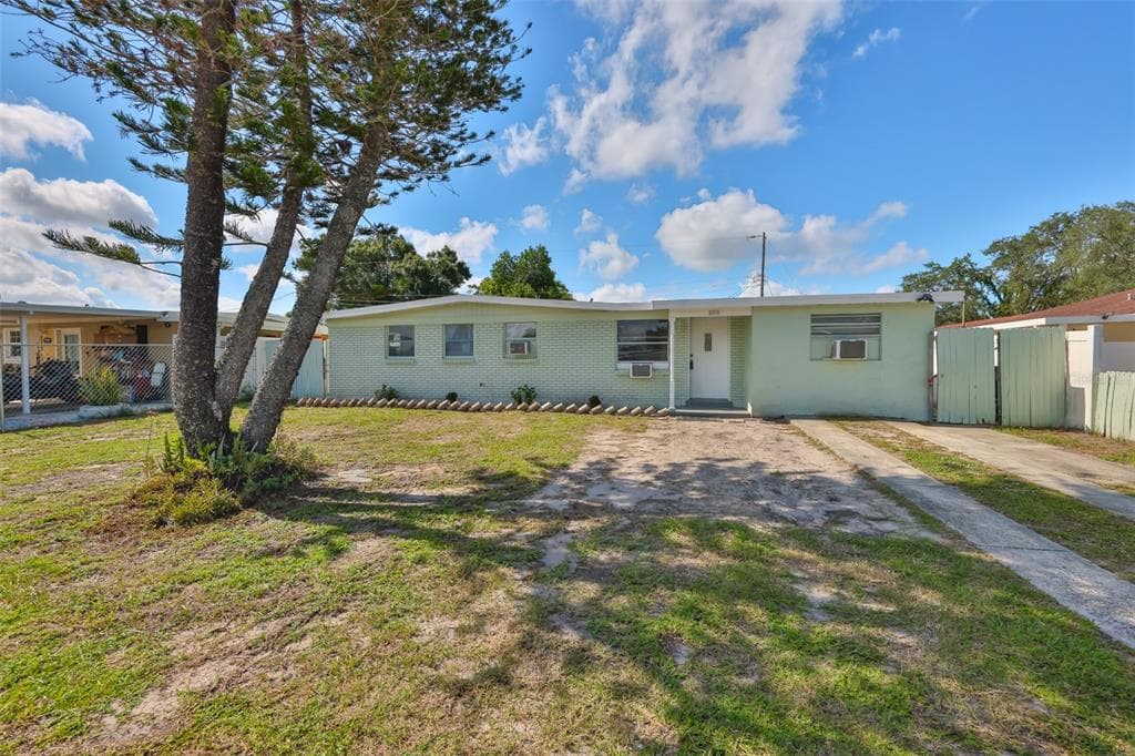 6918 LARMON STREET TAMPA, FL 33634