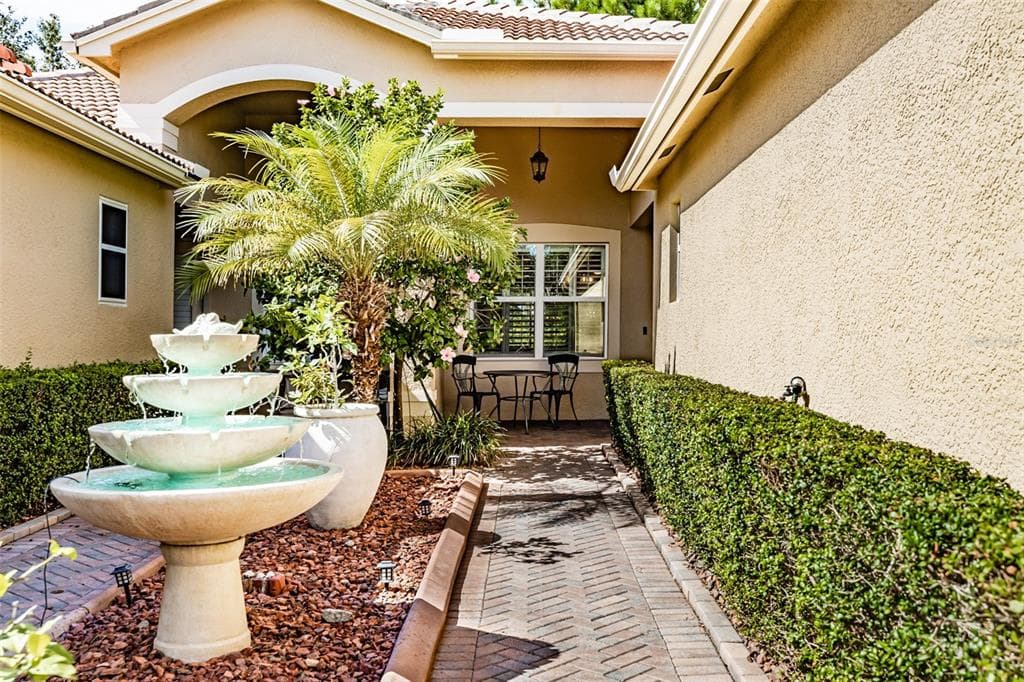 16260 AMETHYST KEY DRIVE WIMAUMA, FL 33598