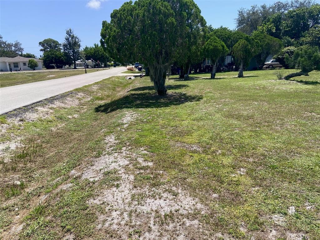 2203 AVIENDA AVENUE FORT PIERCE, FL 34946