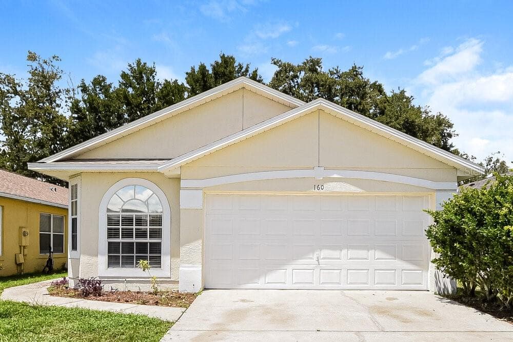 160 BURNSED PLACE OVIEDO, FL 32765