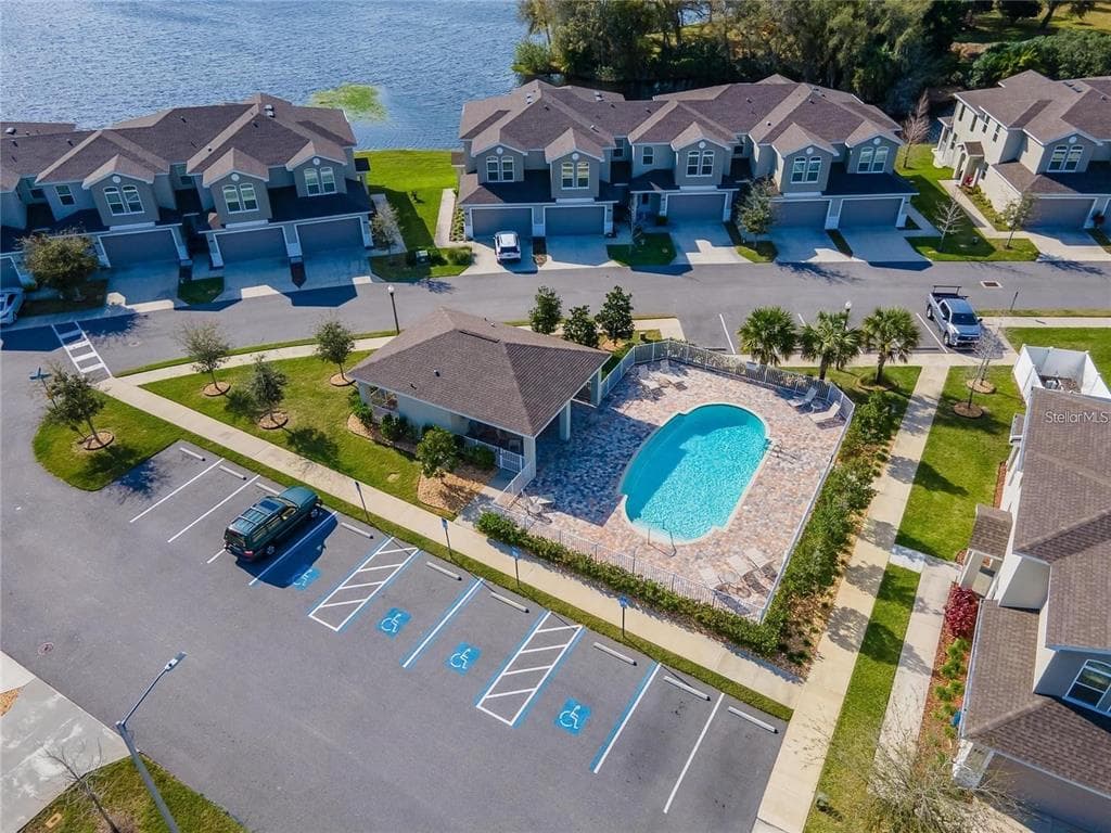 1924 LAKE RIDGE BOULEVARD CLEARWATER, FL 33763