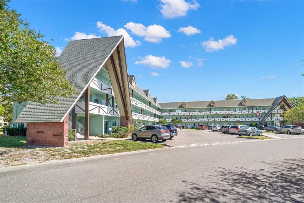 2043 DENMARK STREET UNIT 59 CLEARWATER, FL 33763