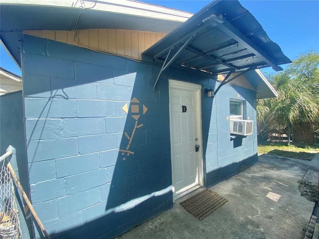 2531 W CHERRY STREET UNIT D TAMPA, FL 33607