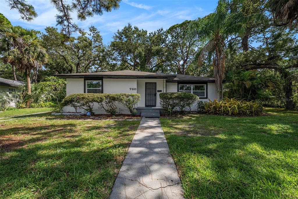 780 28TH AVENUE S ST PETERSBURG, FL 33705