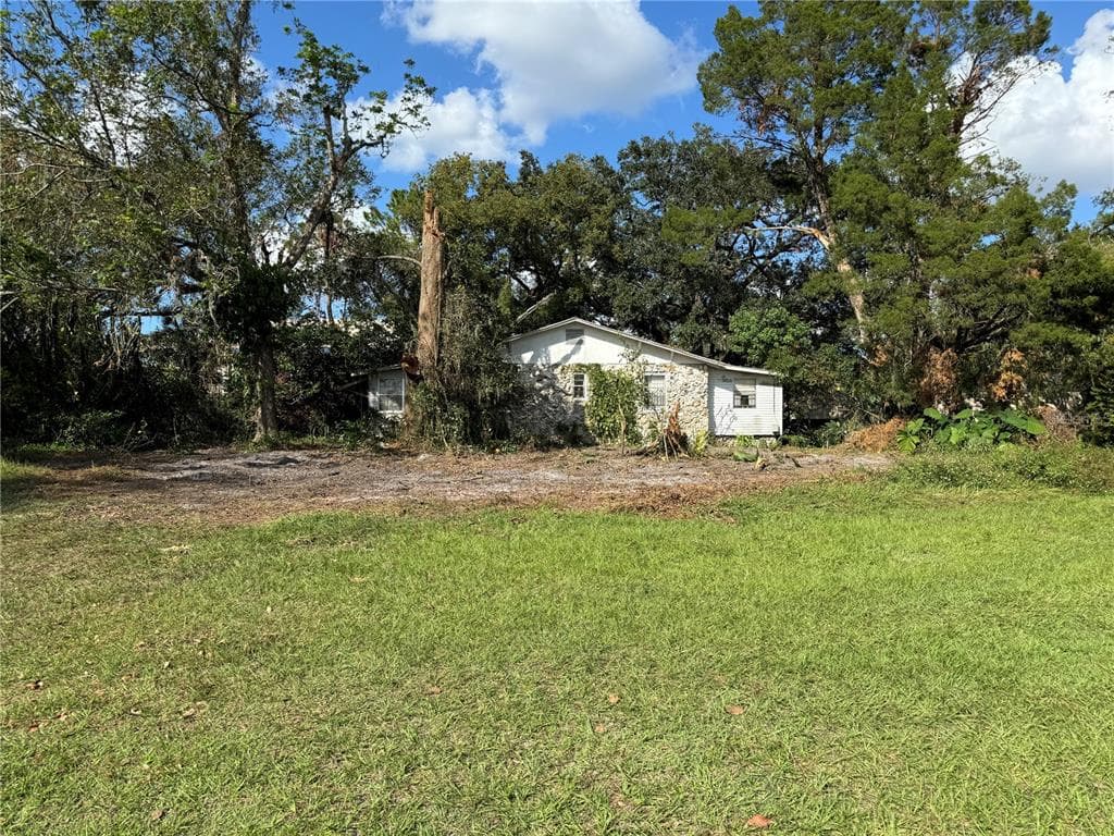 8707 127TH AVENUE TAMPA, FL 33637