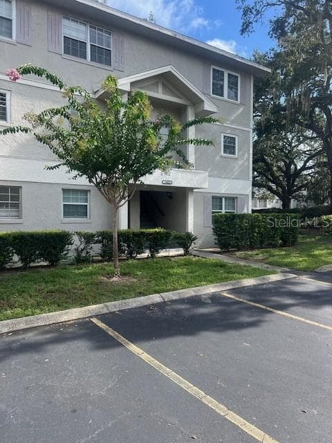 14428 REUTER STRASSE CIRCLE UNIT 2 TAMPA, FL 33613