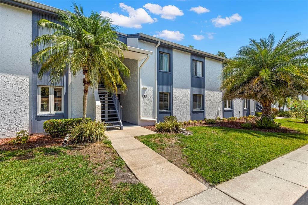 121 CYPRESS LANE UNIT 121 OLDSMAR, FL 34677