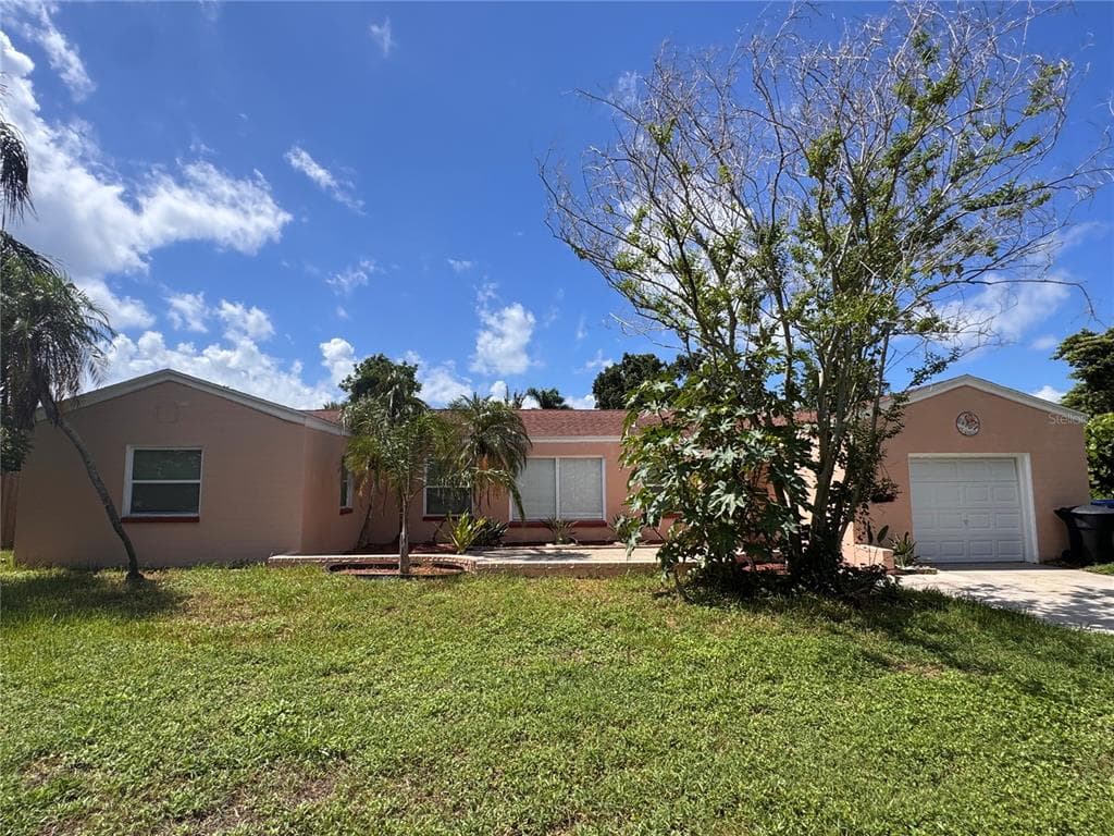 202 63RD AVENUE S ST PETERSBURG, FL 33705