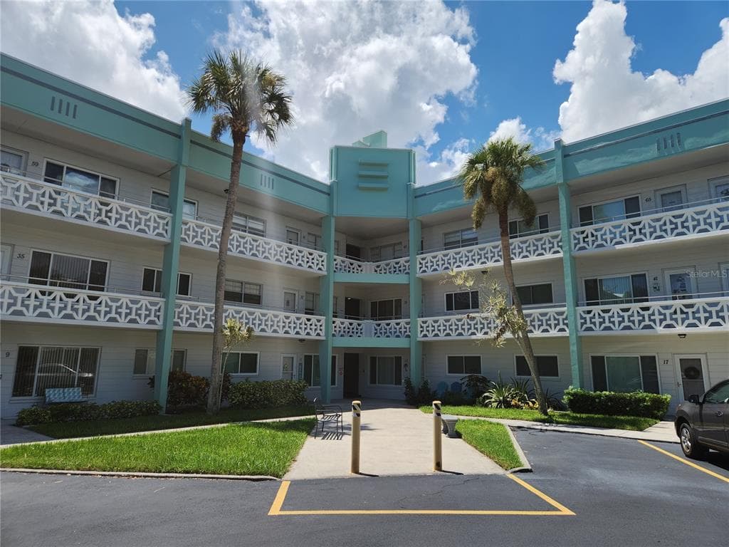 2455 FINLANDIA LANE UNIT 57 CLEARWATER, FL 33763