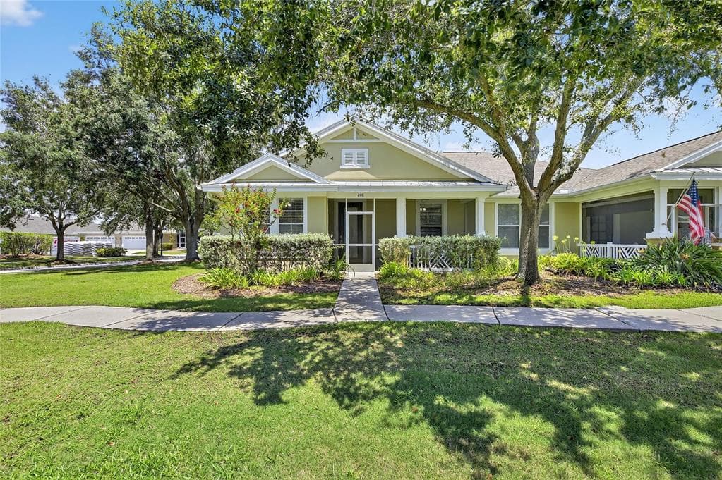 208 OCEANIA COURT APOLLO BEACH, FL 33572