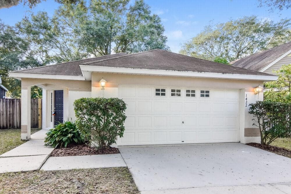 1422 DEW BLOOM ROAD VALRICO, FL 33594