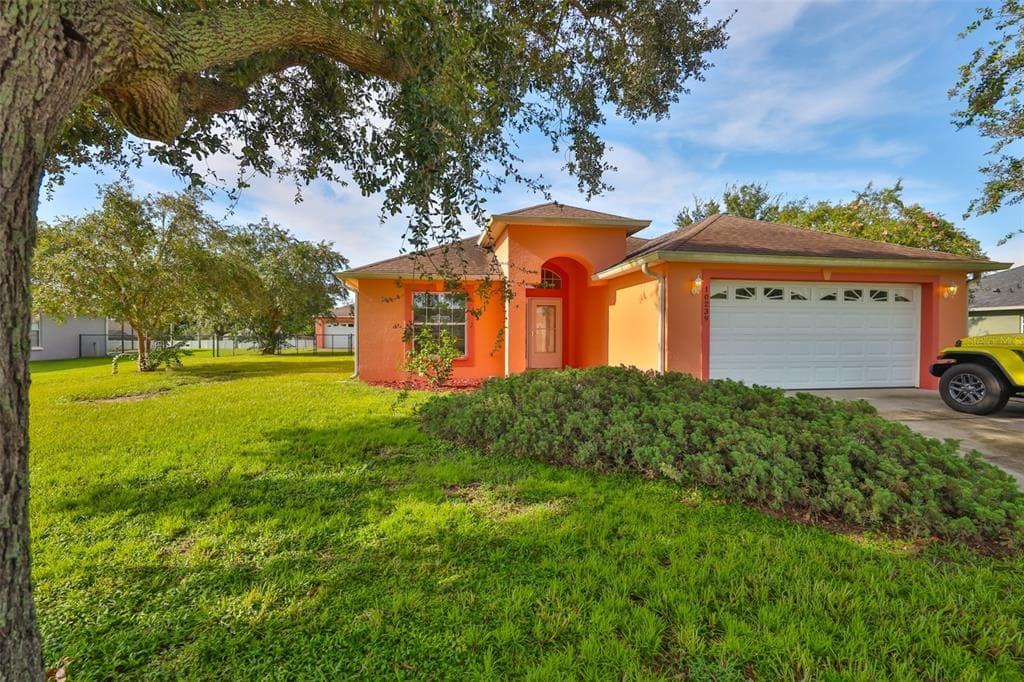 10239 DUSTY HILL LOOP DADE CITY, FL 33525