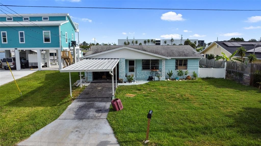 6435 HARBOR DRIVE HUDSON, FL 34667