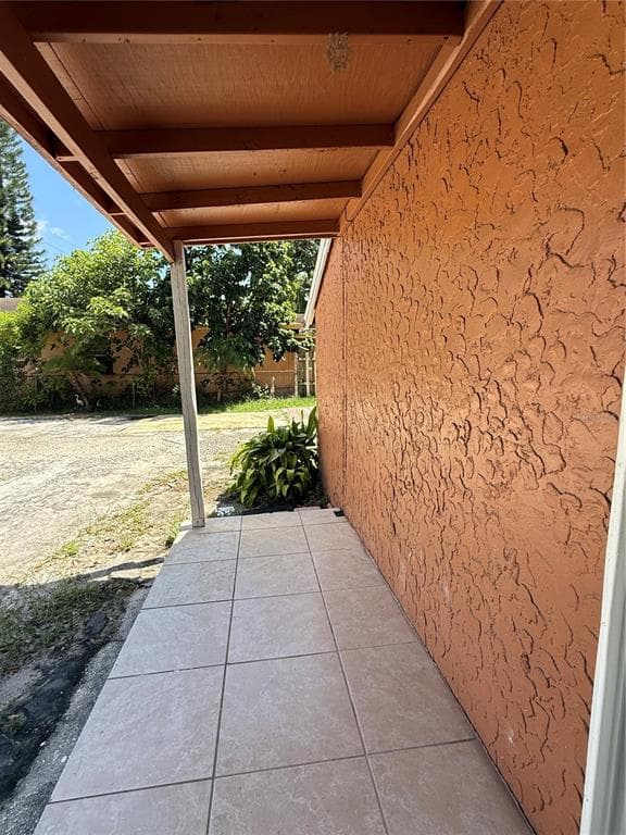 2106 N HIMES AVENUE UNIT 3 TAMPA, FL 33607