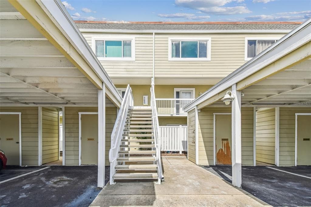433 S PAULA DRIVE UNIT 43 DUNEDIN, FL 34698