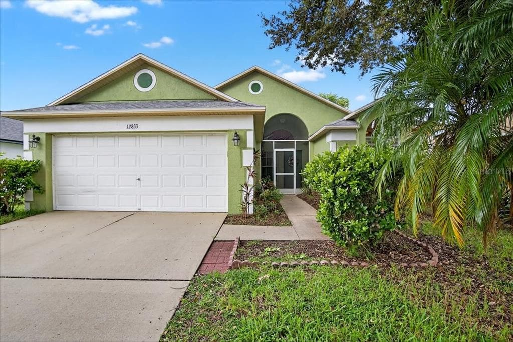 12833 KINGS LAKE DRIVE