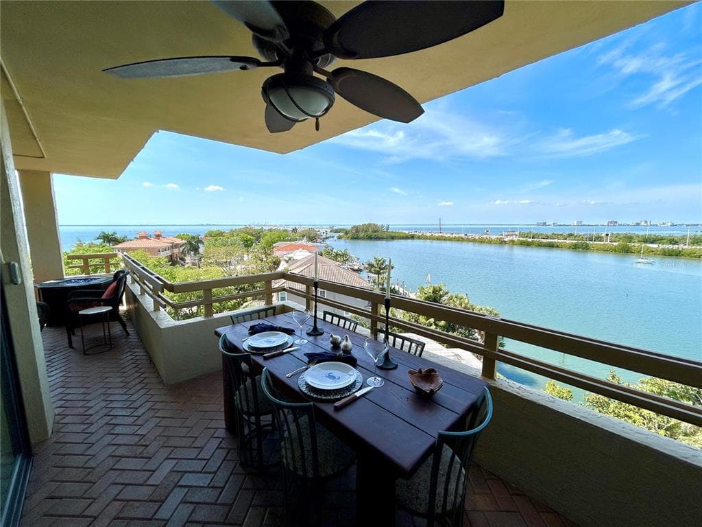 5701 MARINER STREET UNIT 701 TAMPA, FL 33609