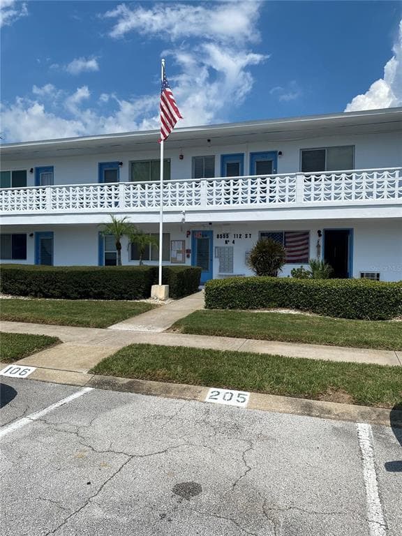8555 112TH STREET UNIT 106 SEMINOLE, FL 33772
