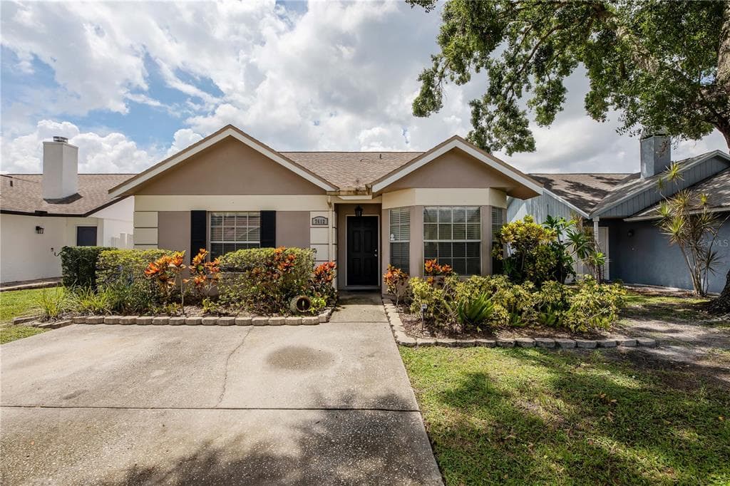 7612 CARACAL COURT TAMPA, FL 33625