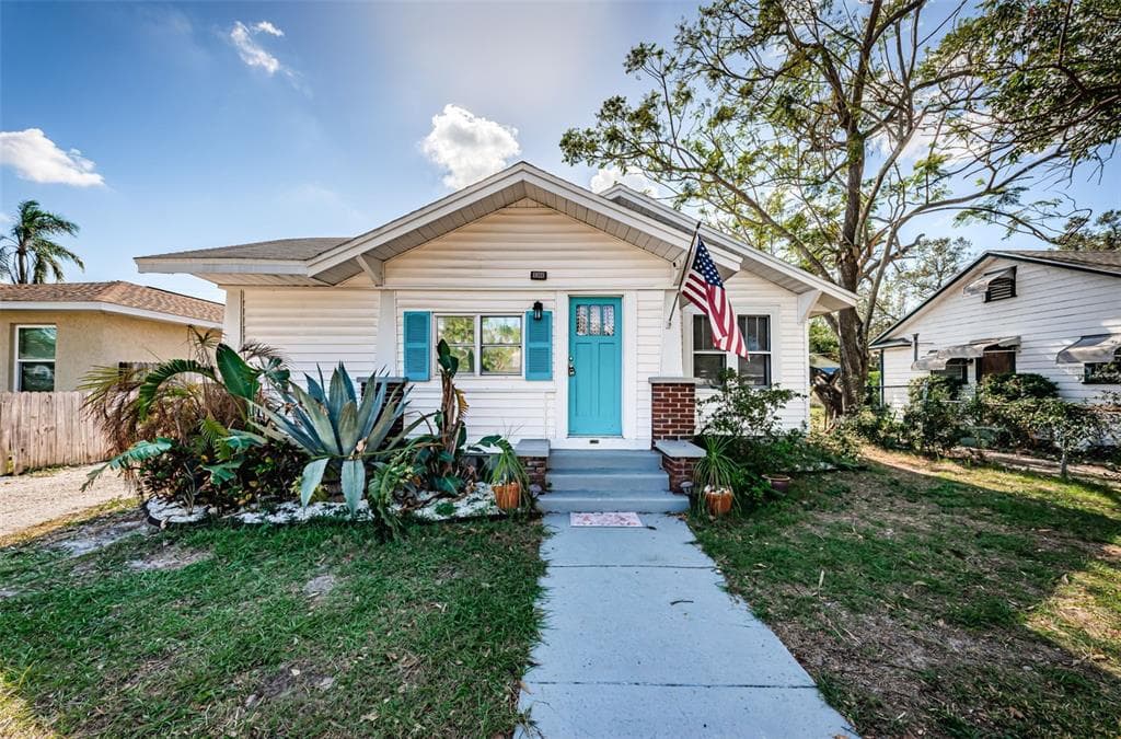 5306 9TH AVENUE S GULFPORT, FL 33707