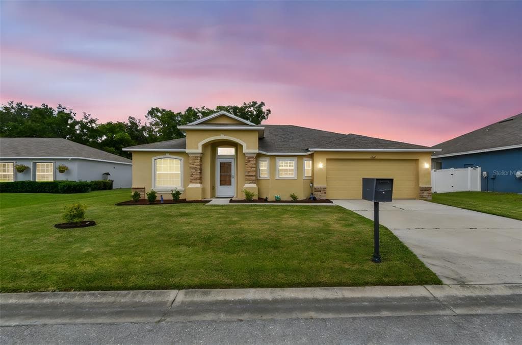 6937 MINAXI DRIVE LAKELAND, FL 33810