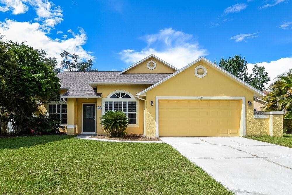 8819 RESERVATION DRIVE ORLANDO, FL 32829