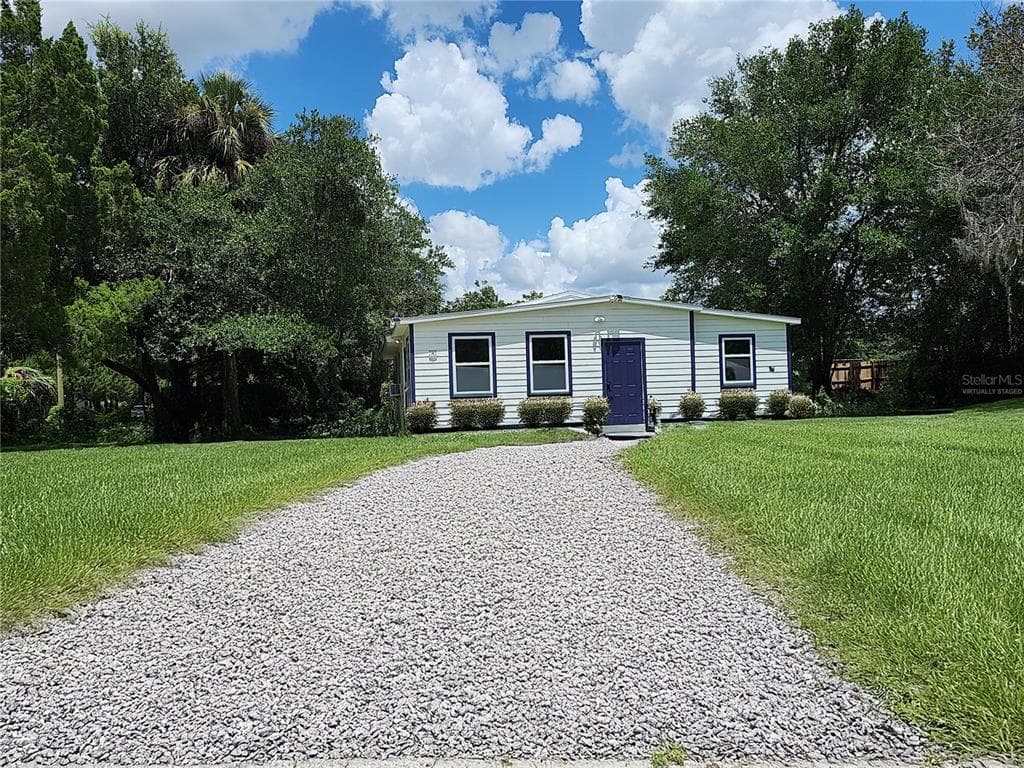 8569 W ADMIRAL BYRD LANE CRYSTAL RIVER, FL 34429