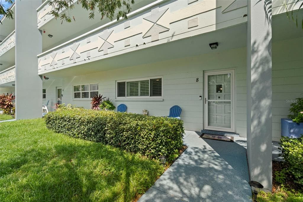 2254 NORWEGIAN DRIVE UNIT 8 CLEARWATER, FL 33763