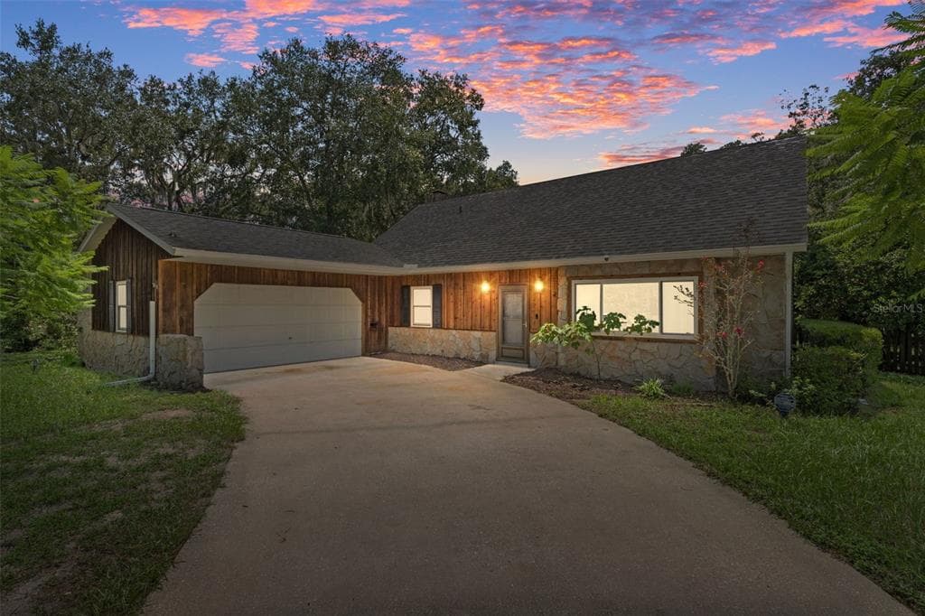 212 S FERNDALE TERRACE INVERNESS, FL 34450