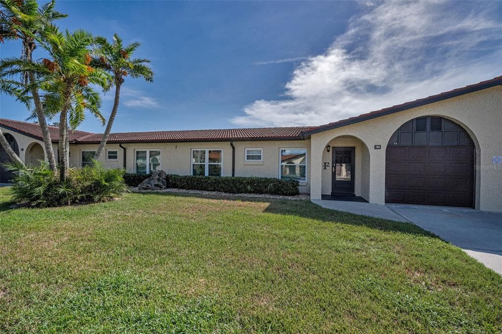 12200 VONN ROAD UNIT 2C LARGO, FL 33774