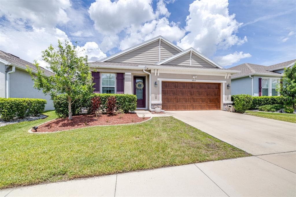 34213 RADLEY WAY WESLEY CHAPEL, FL 33545