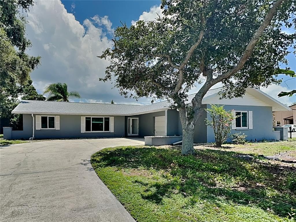 7343 URANUS DRIVE SARASOTA, FL 34243