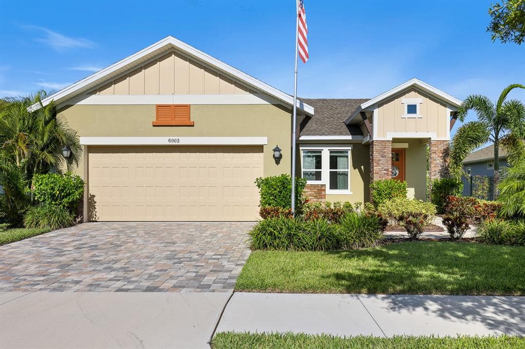 6003 BURROWING OWL PLACE LITHIA, FL 33547