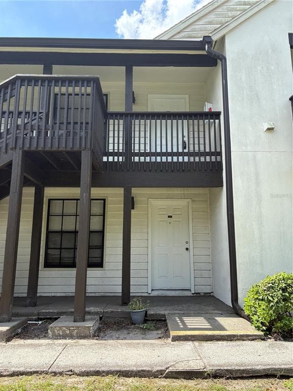 305 W GRANT STREET UNIT B16 PLANT CITY, FL 33563