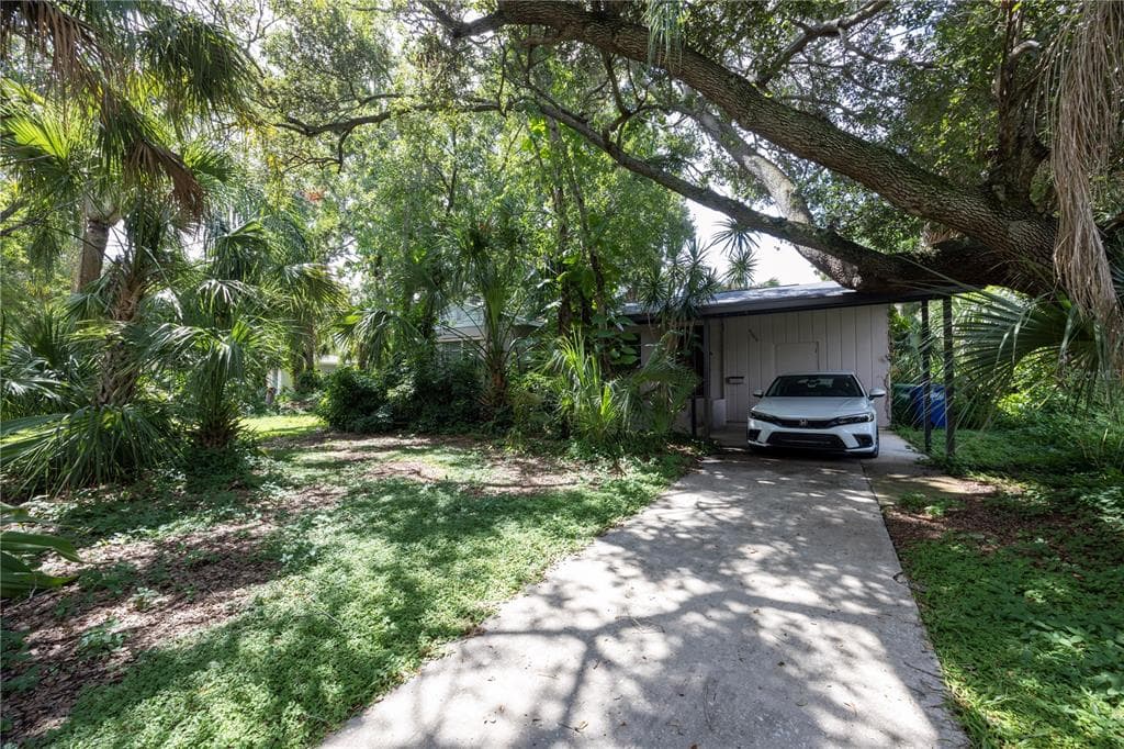 4008 W ESTRELLA STREET TAMPA, FL 33629