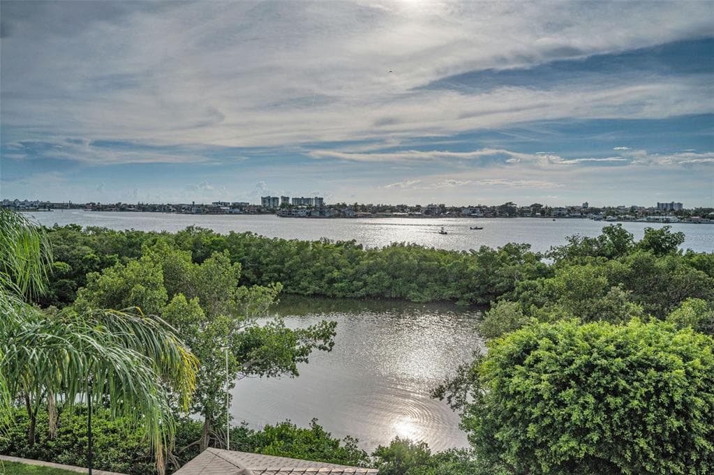 7050 SUNSET DRIVE S UNIT 415 SOUTH PASADENA, FL 33707