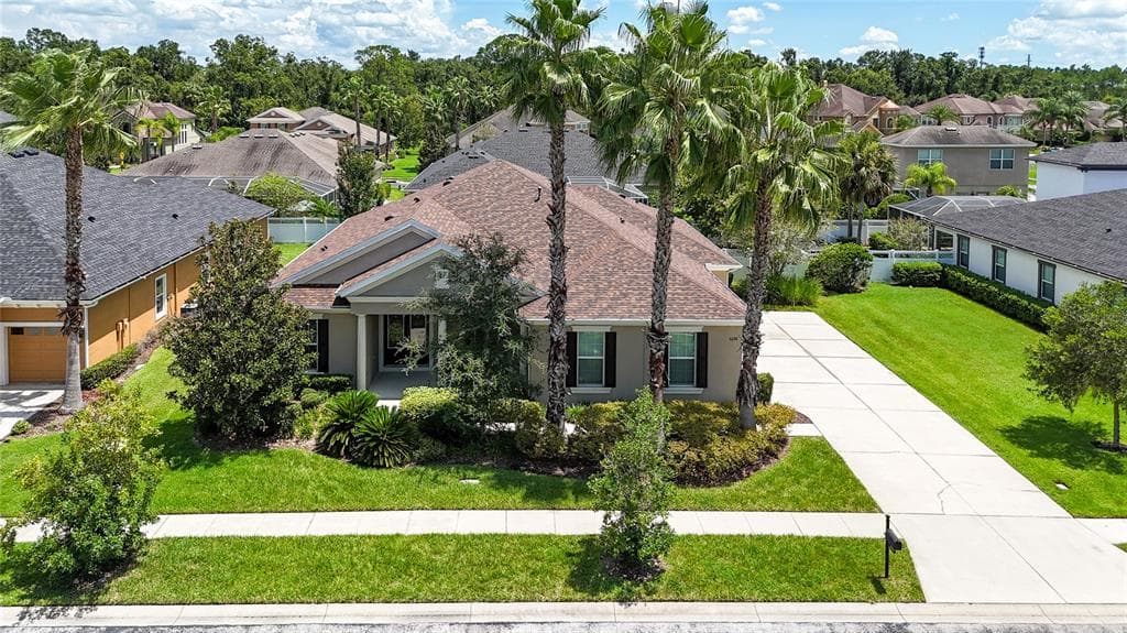 3230 AZURE SKY WAY WESLEY CHAPEL, FL 33544