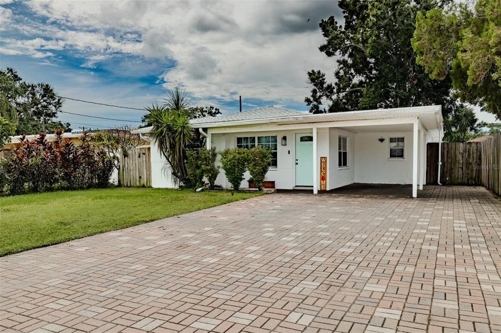 3318 W ABDELLA STREET TAMPA, FL 33607
