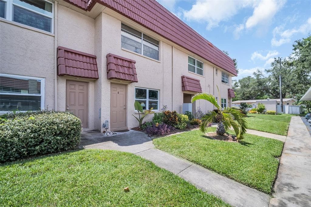 10036 63RD AVENUE N UNIT 6 ST PETERSBURG, FL 33708